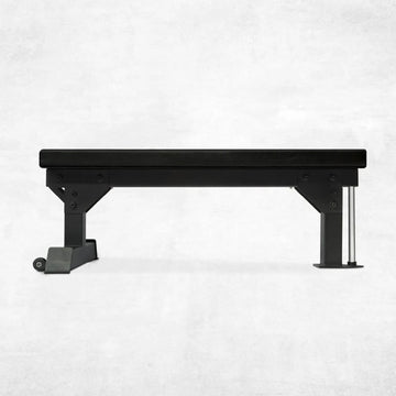 Commercial Flat Bench – 50 mm Thick Padding, Heavy‑Duty Steel Frame, Rear Wheels & 300kg Capacity – Compact Chest & Dumbbell Bench for Home Gym Strength Training