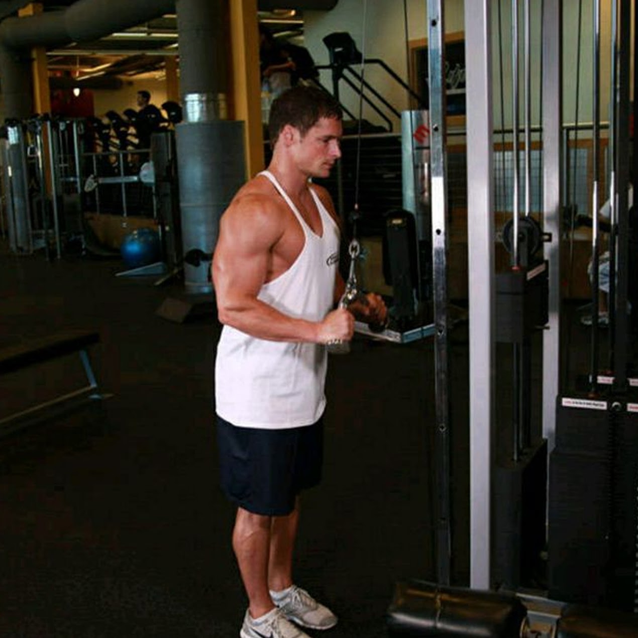 Upgrade Your Home Gym Setup – Cable Attachments Kit with Multi-Grip Handles, Rope & Straps for Precision Strength Training