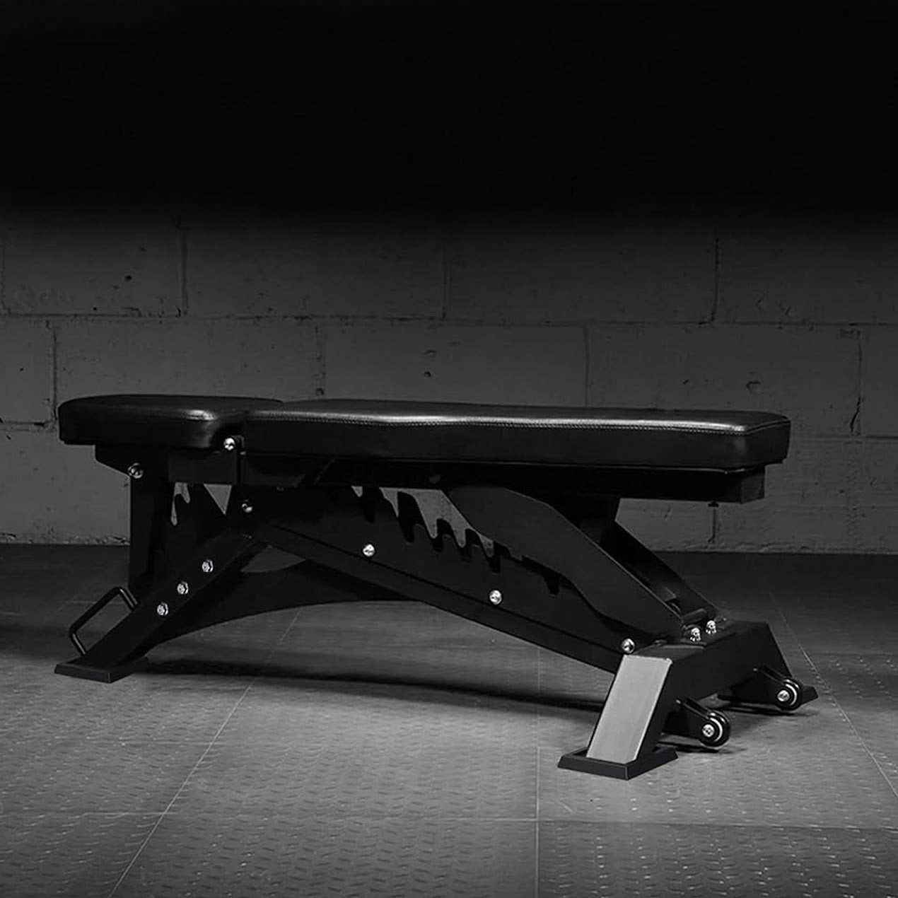 Adjustable Commercial‑Grade Weight Bench – heavy‑duty steel, high‑density foam, multi‑angle incline/decline for strength training, compact yet sleek for home gyms