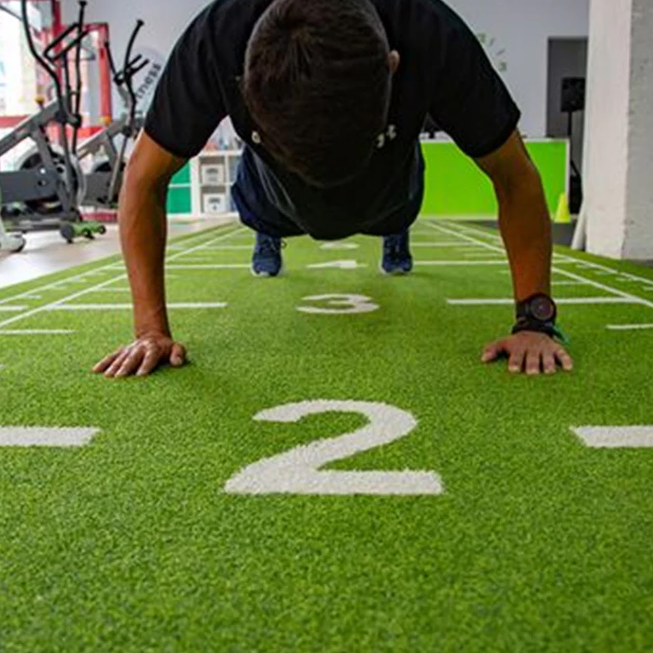 Speed Training Sprint Track & Heavy-Duty Steel Sled – 10 M Polyethylene Mat, Interval Markings, Olympic Post – Power & Resistance for Home Gyms